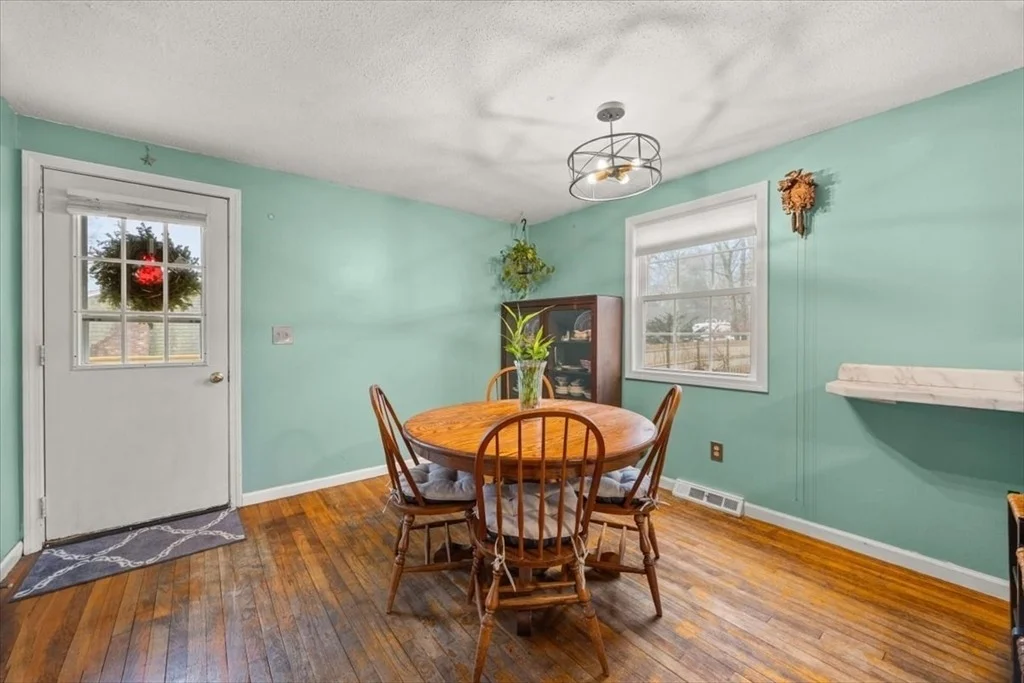 Photo of 281 Megan Rd