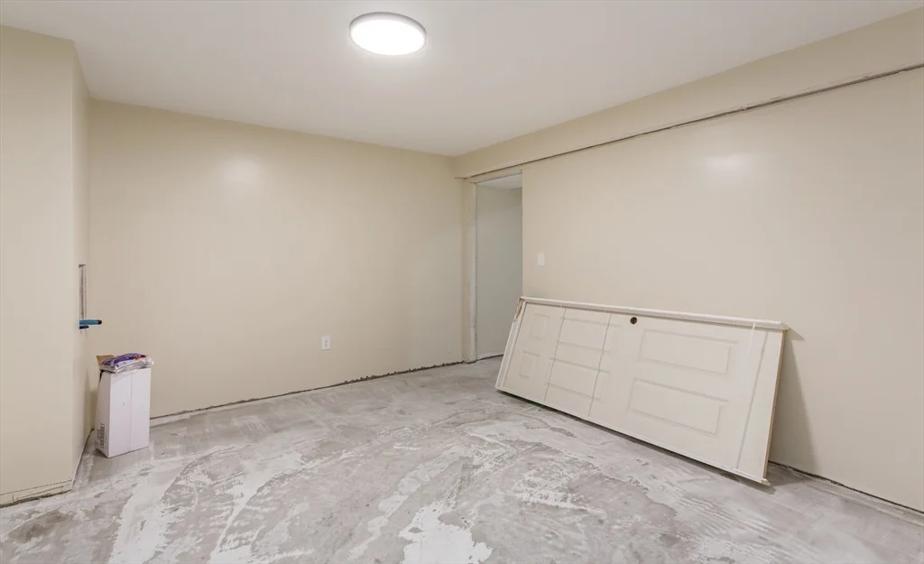 Photo of 590 Front St