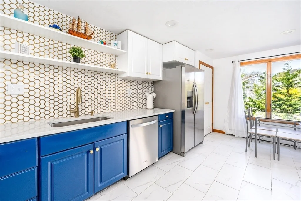 Photo of 33 Island View Rd