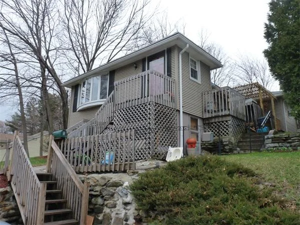 Photo of 35 Tiverton Pkwy