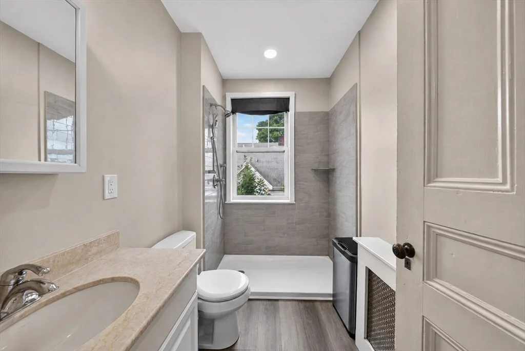 Photo of 41 Maple St