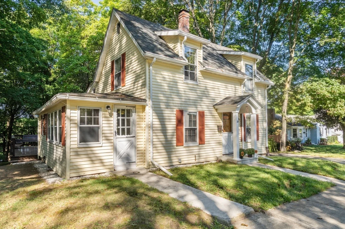 Photo of 32 Elm Street
