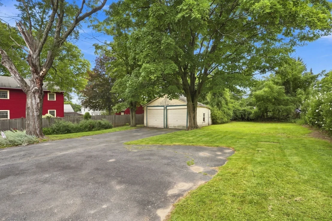 Photo of 128 River St
