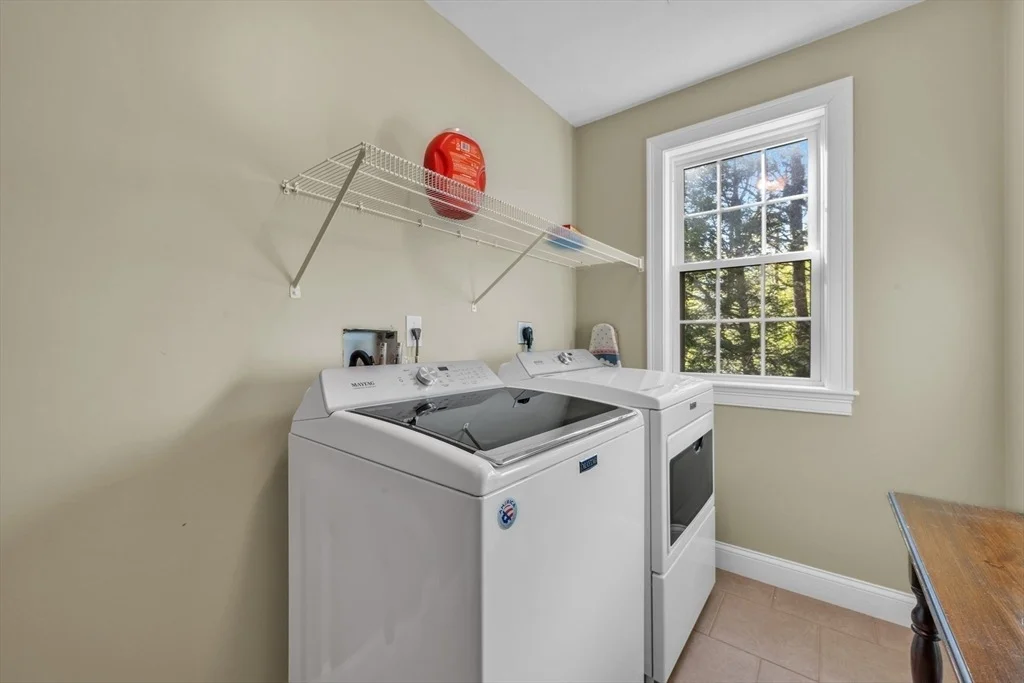 Photo of 10 Turner Ln
