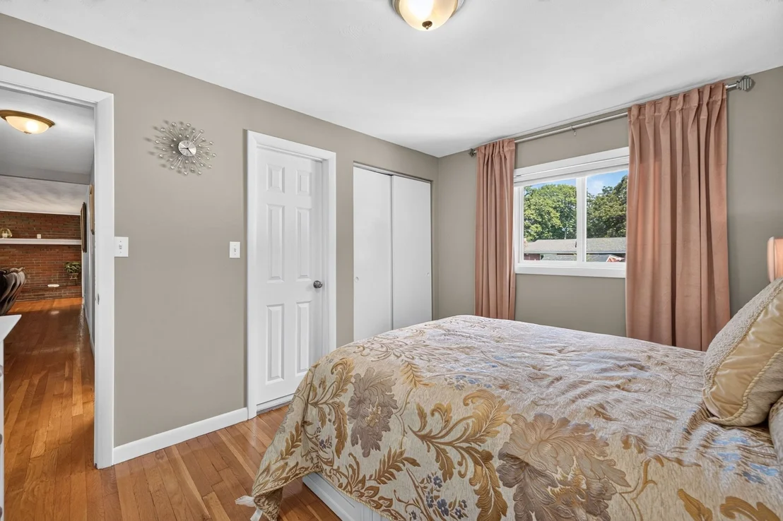 Photo of 215 Mendon Road
