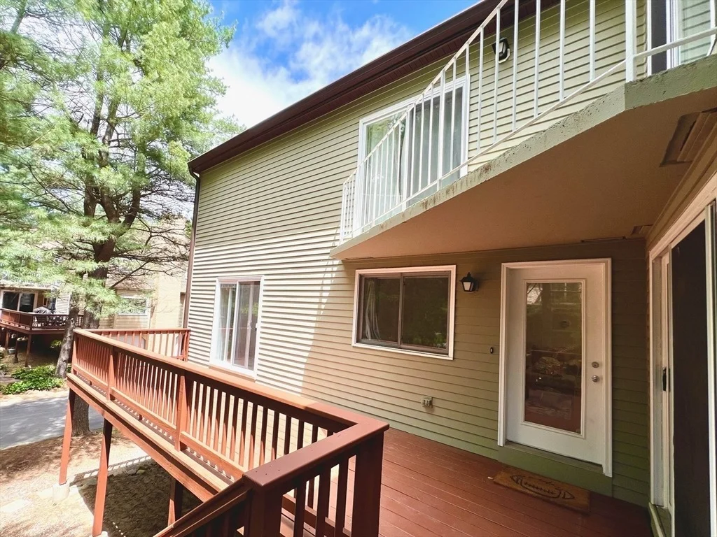 Photo of Unit 194 at 194 Captain Eames Cir
