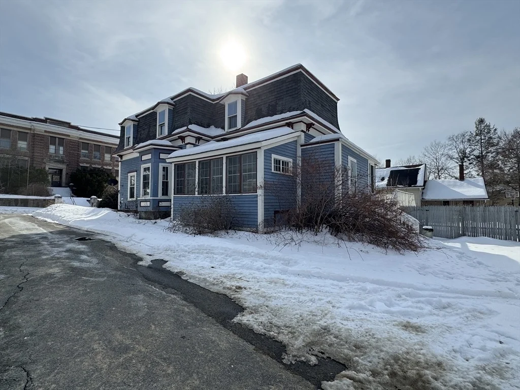 Photo of 128 Allen St