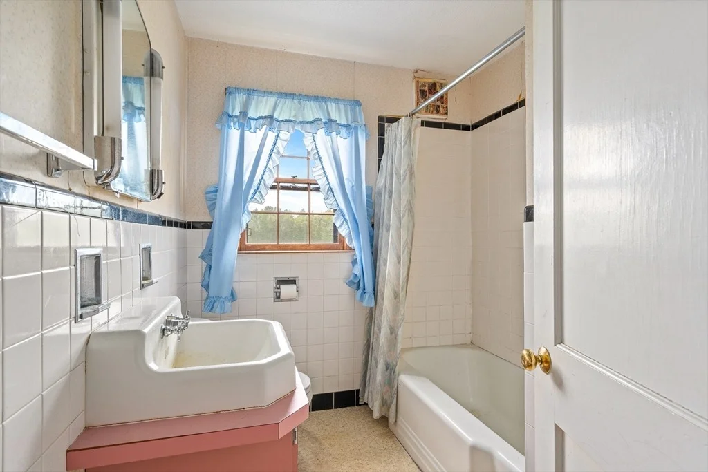 Photo of 98 Park Hill Rd