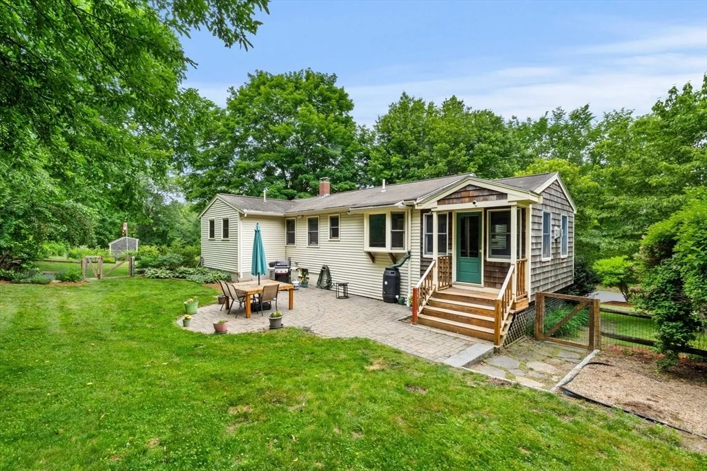 Photo of 3 Colonial Dr