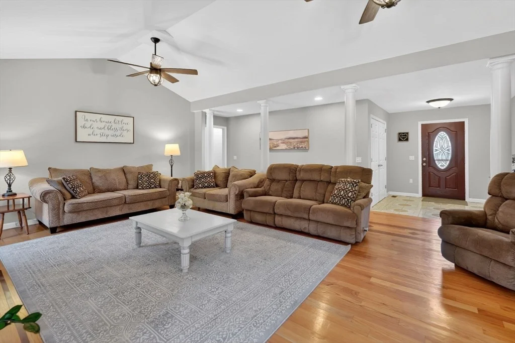 Photo of 8 Carla Ln