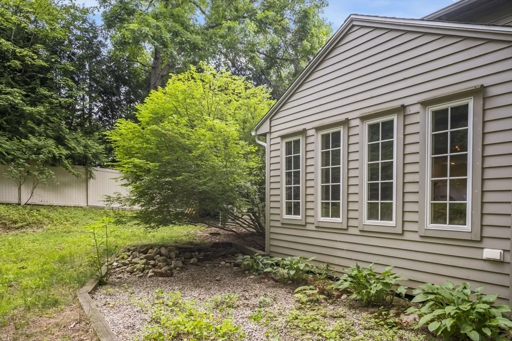 Photo of 31 Golden Dr