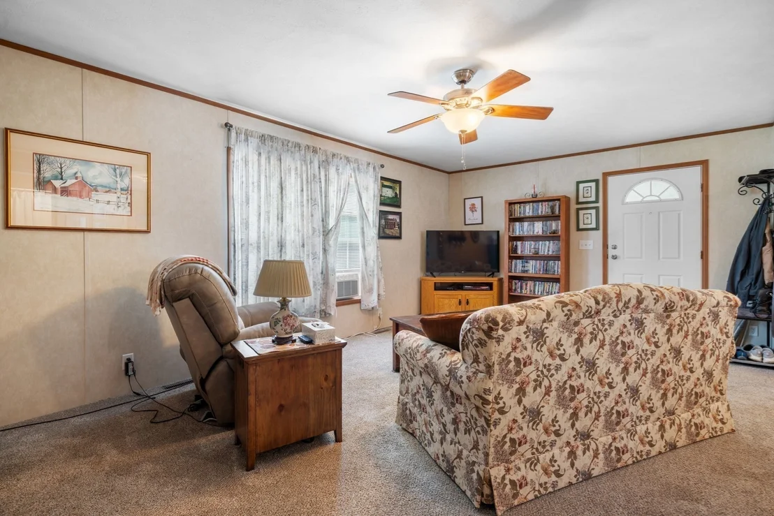 Photo of 12 Tamarack Pl