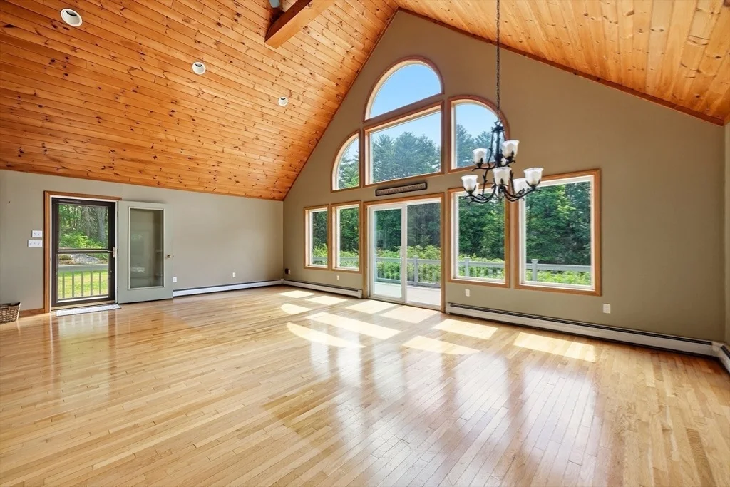 Photo of 259 Greenwich Rd