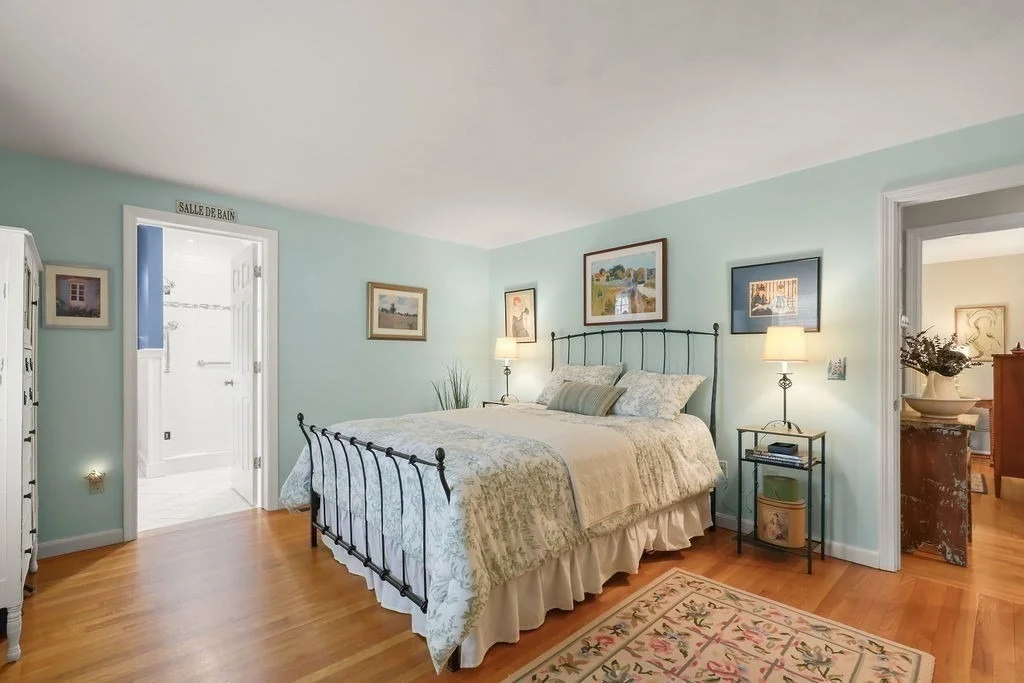 Photo of 170 Sturbridge Drive