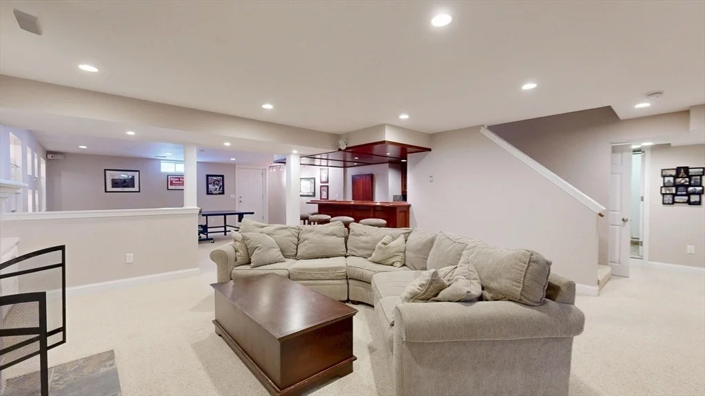Photo of 14 Deer Run Dr