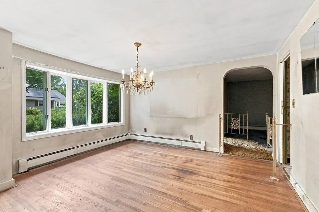 Photo of 8 Charlesgate Road
