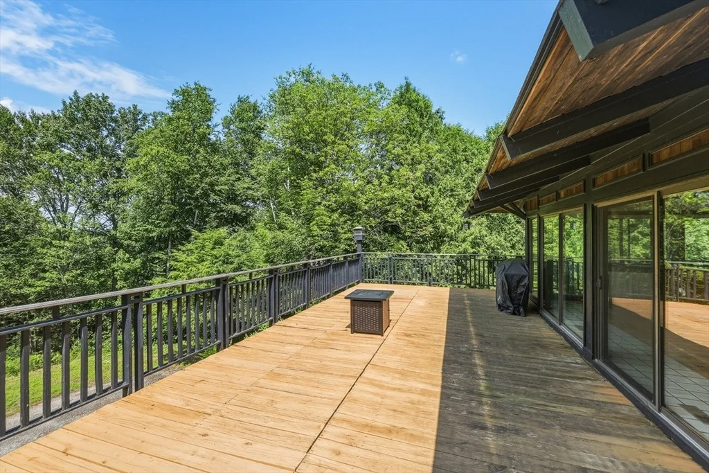 Photo of 5 Laurel Ridge Dr