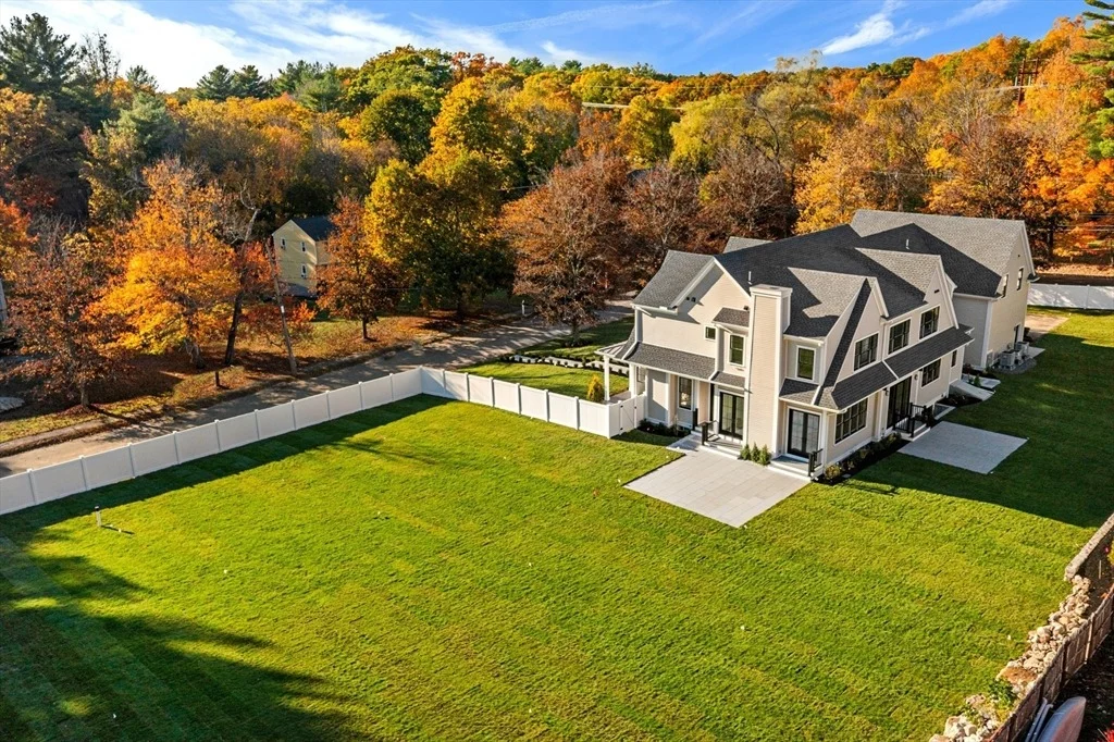 Photo of 8 Crestview Road