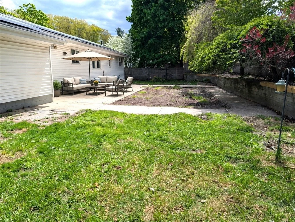 Photo of 98 Pleasant View St
