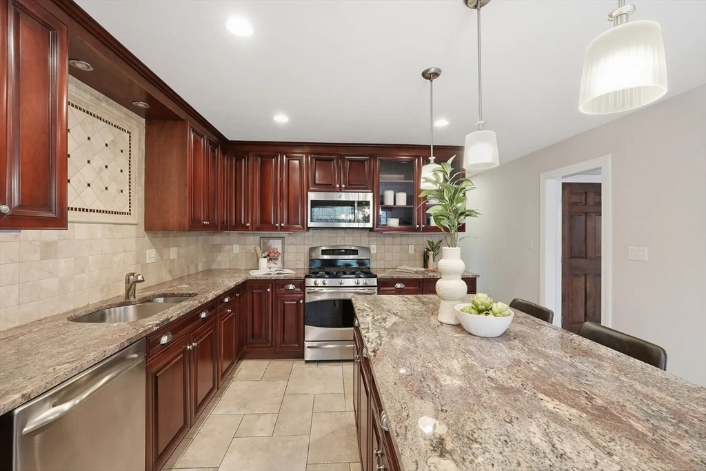 Photo of 273 Belknap Road