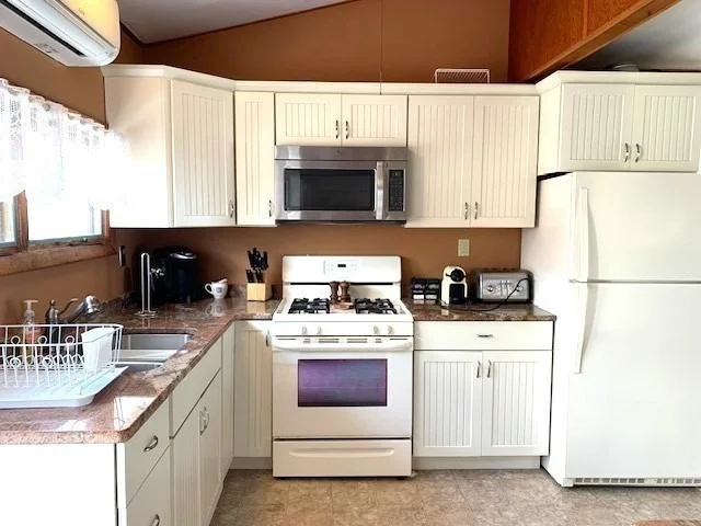 Photo of 114 Long Beach