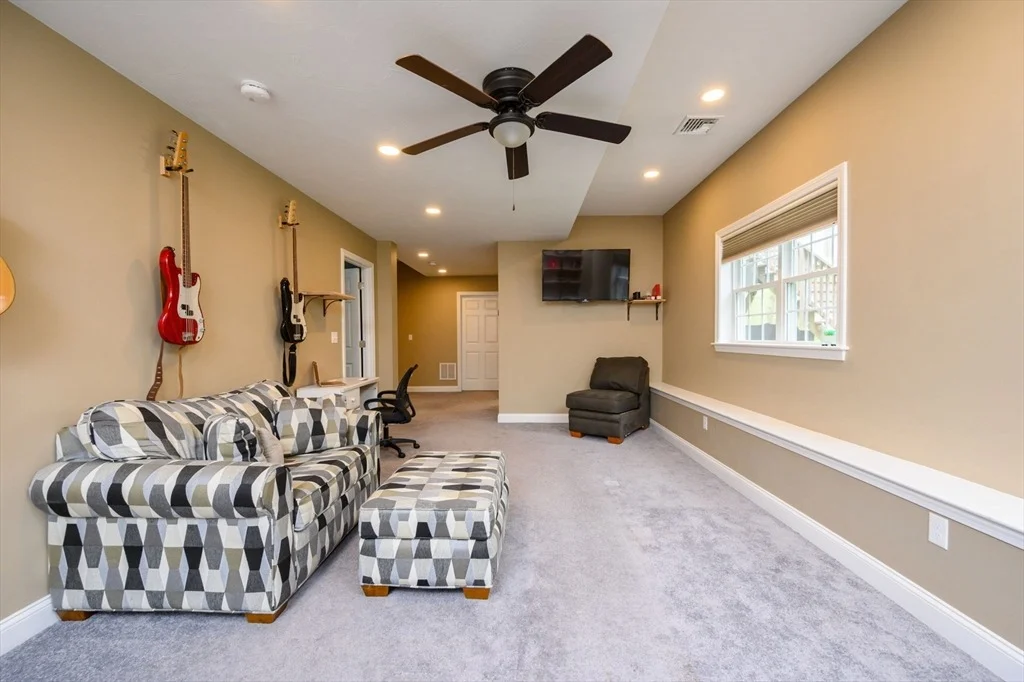 Photo of 23 Lee Ave