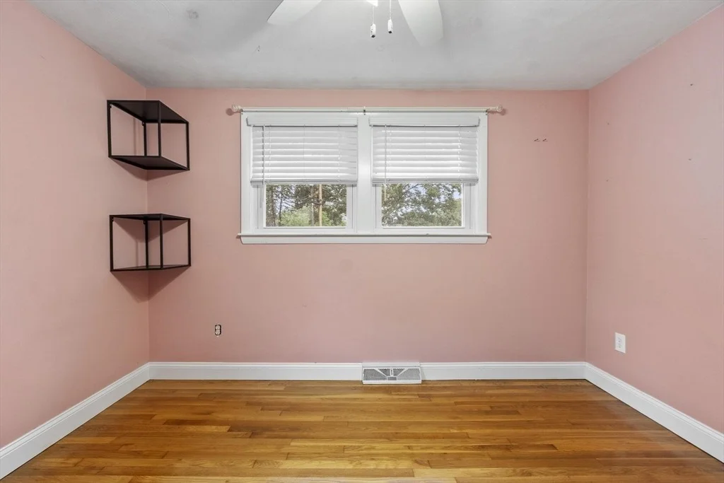 Photo of 2 Stratton Dr