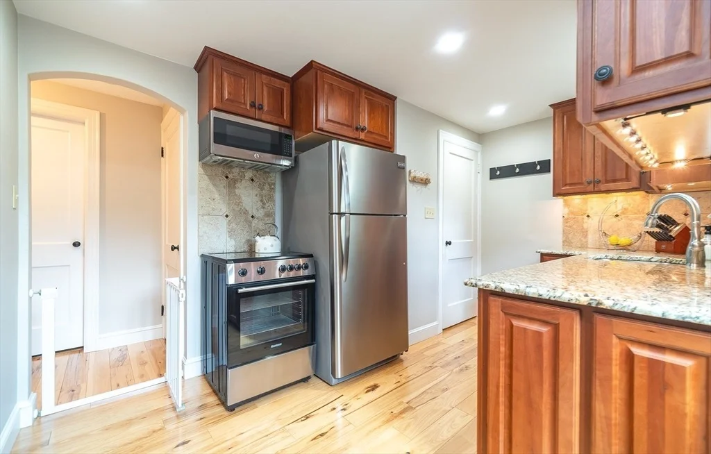 Photo of 55 Gillette Cir