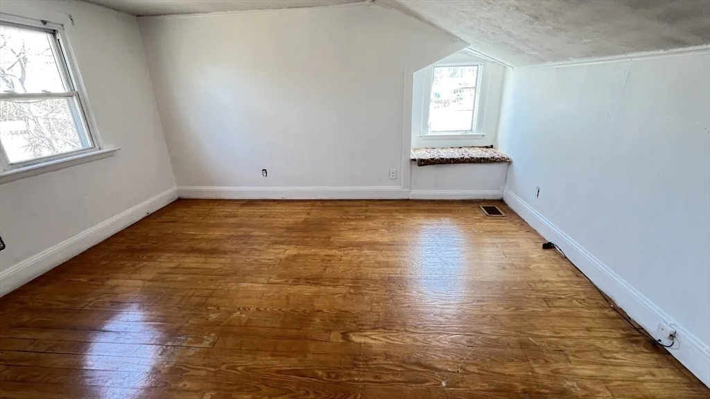 Photo of 2 Carpenter Rd