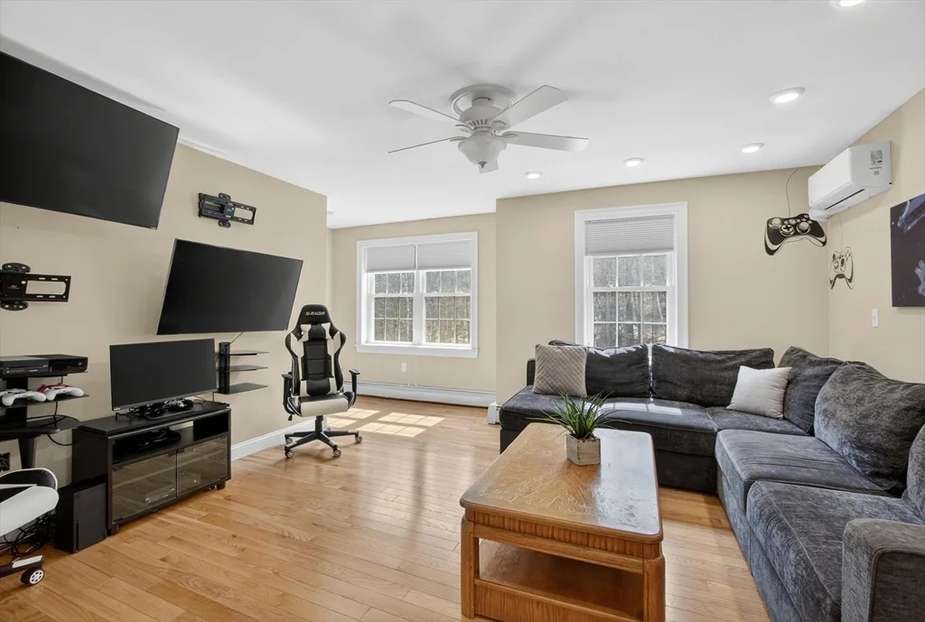 Photo of 5 Notown Rd