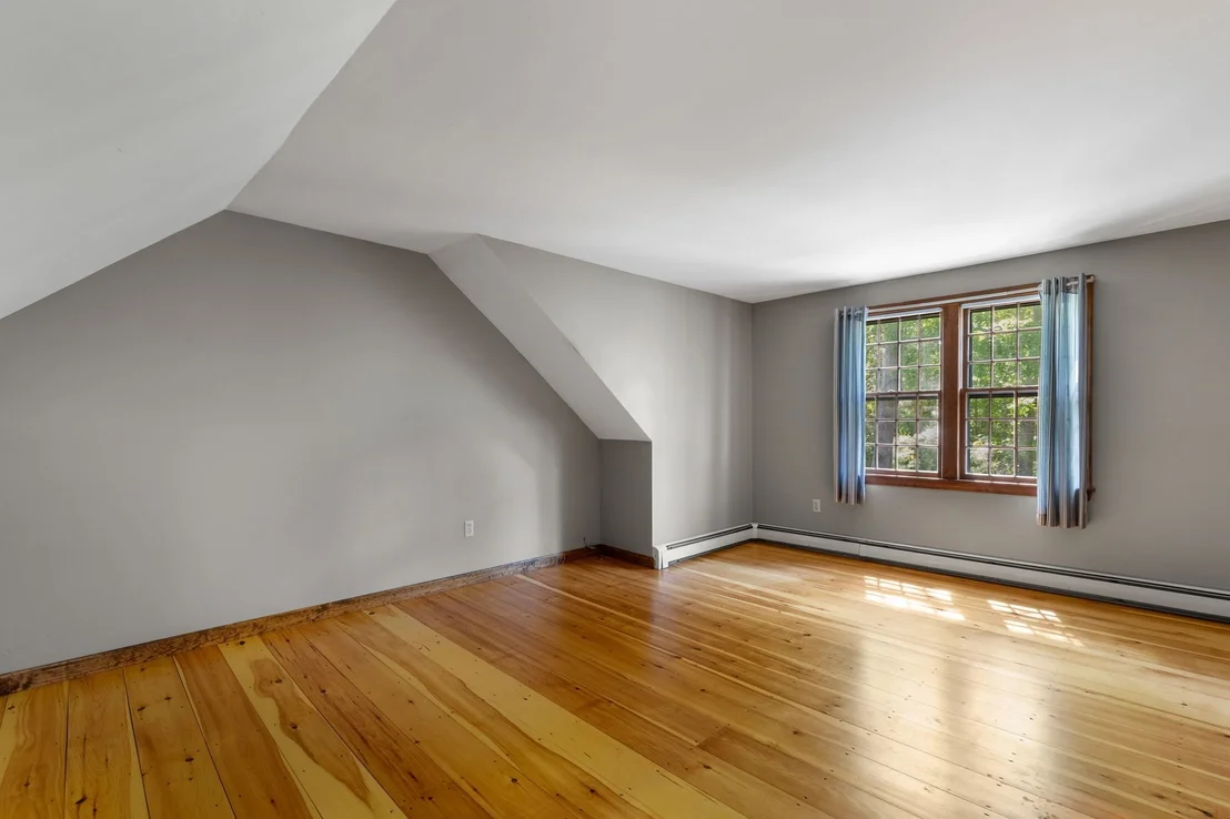 Photo of 114 King Arthur Dr