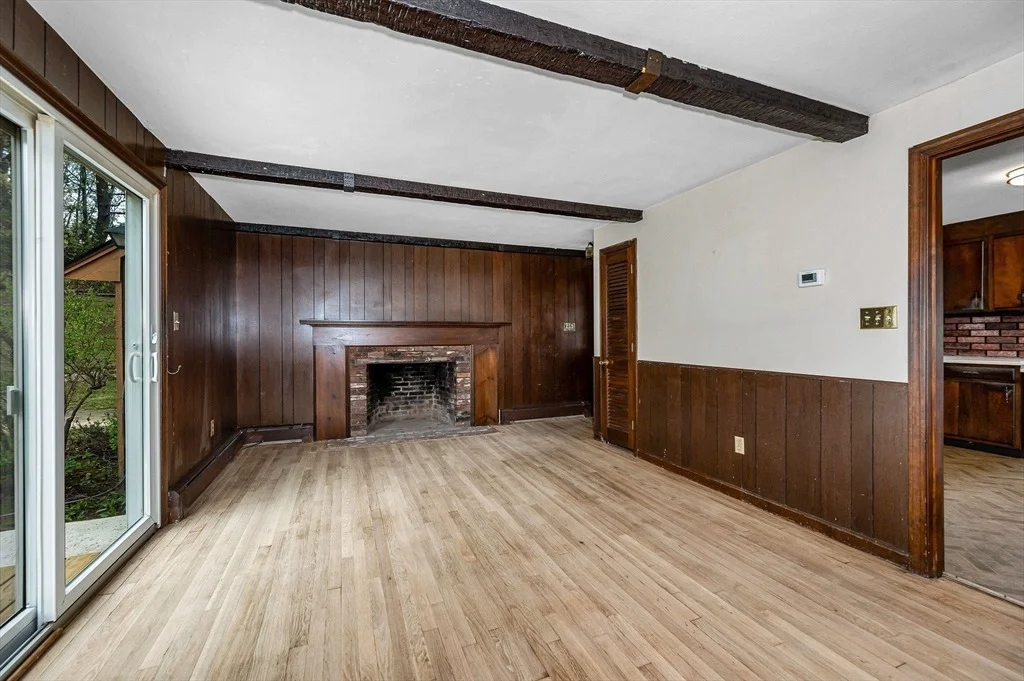 Photo of 104 Meadowview Road