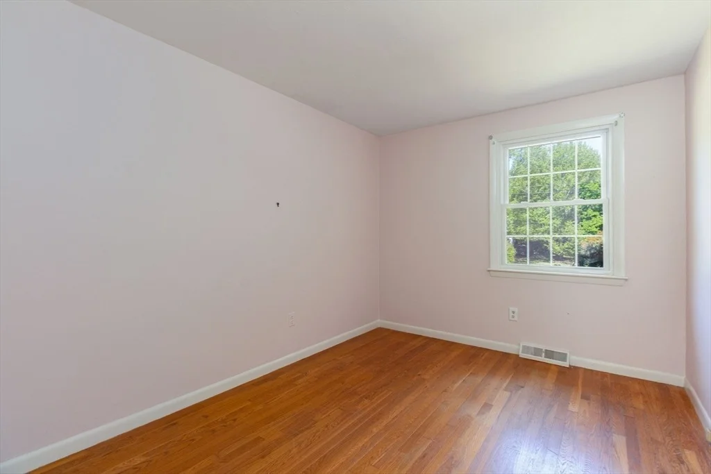 Photo of 75 Ridge Road