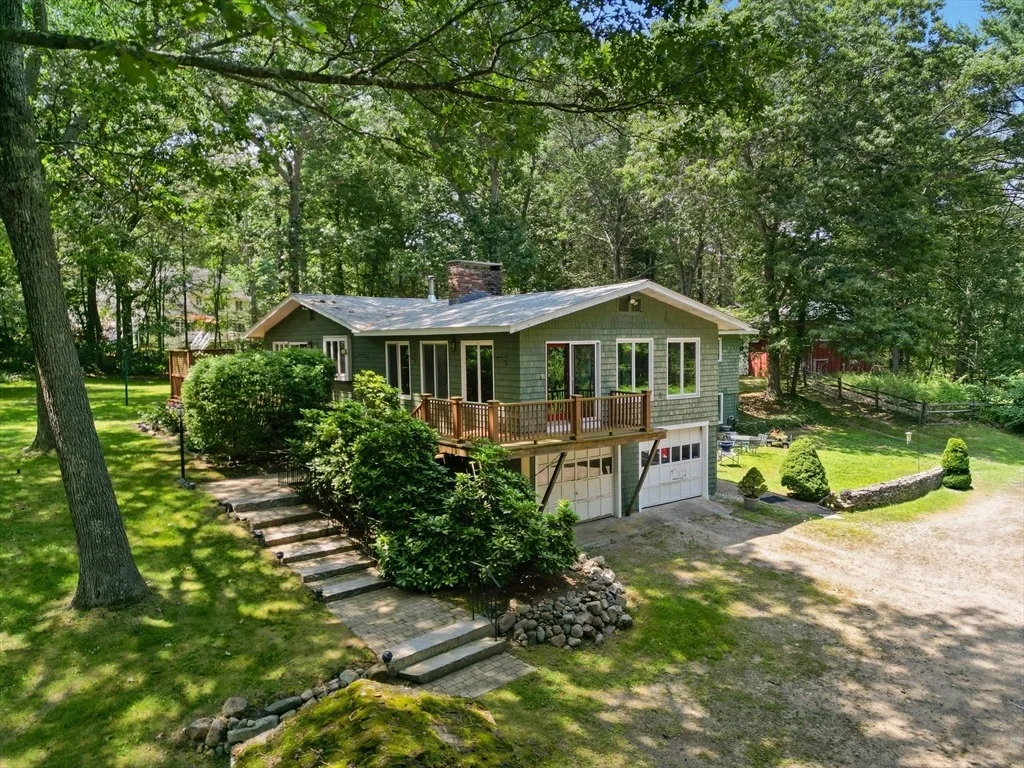 Photo of 118 Echo Cove Road