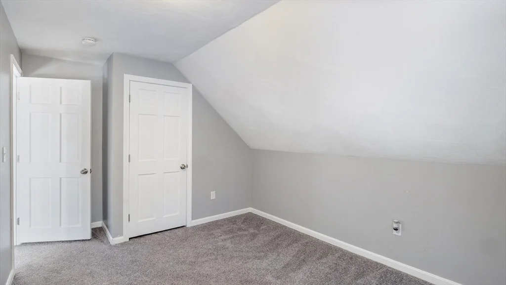 Photo of 77 Hazen Rd