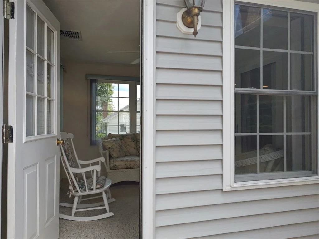 Photo of 4 Deerfield Cir