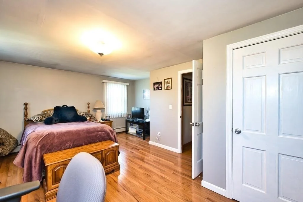Photo of 70 River Road