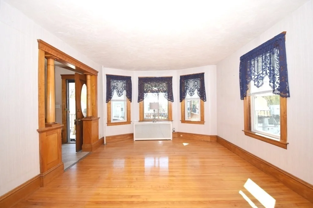 Photo of 128 Grandview Avenue