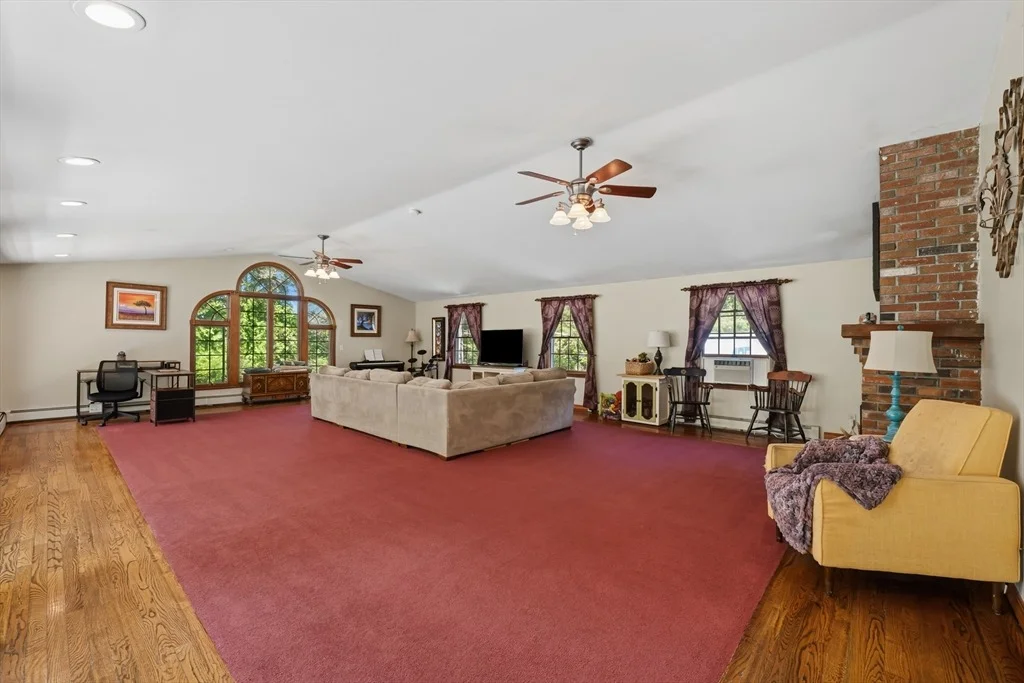 Photo of 10 Blueberry Ln