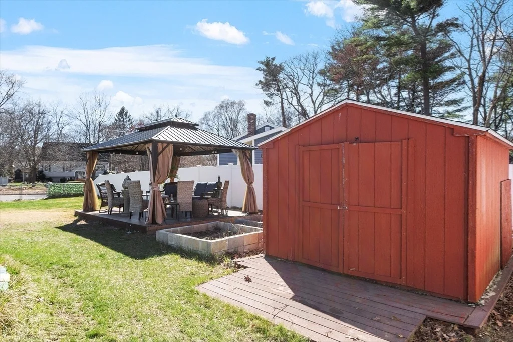 Photo of 53 Laurel Hill Rd
