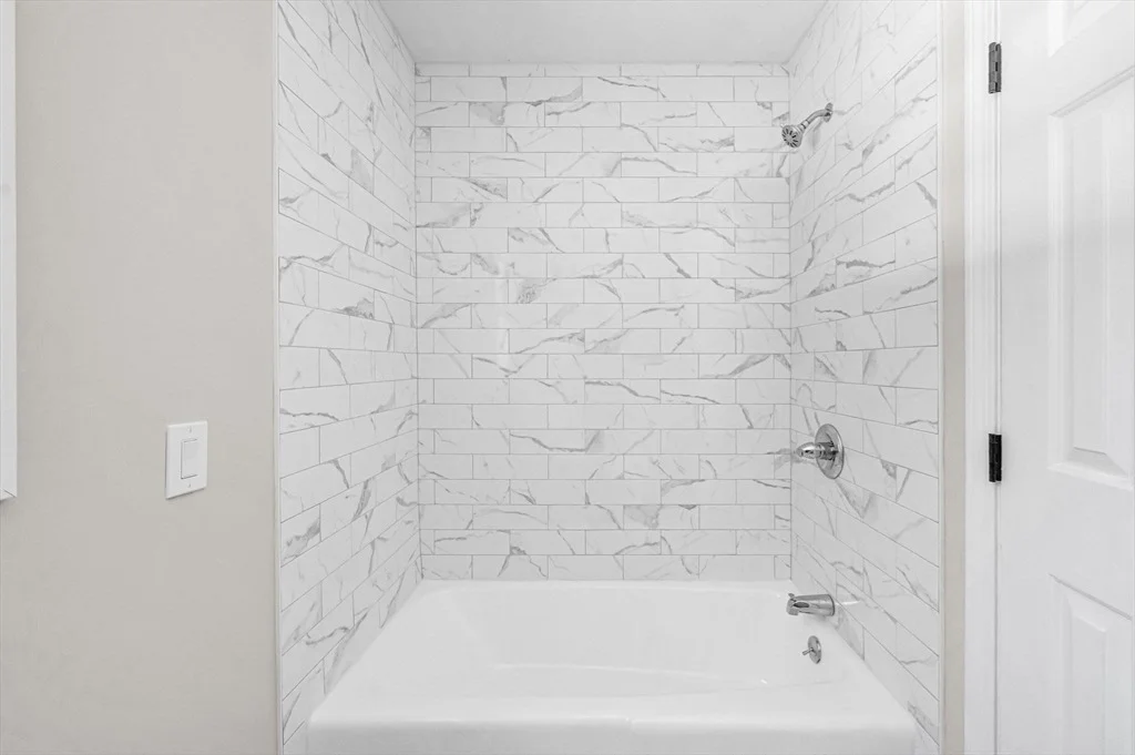 Photo of 252 Pinewood Drive