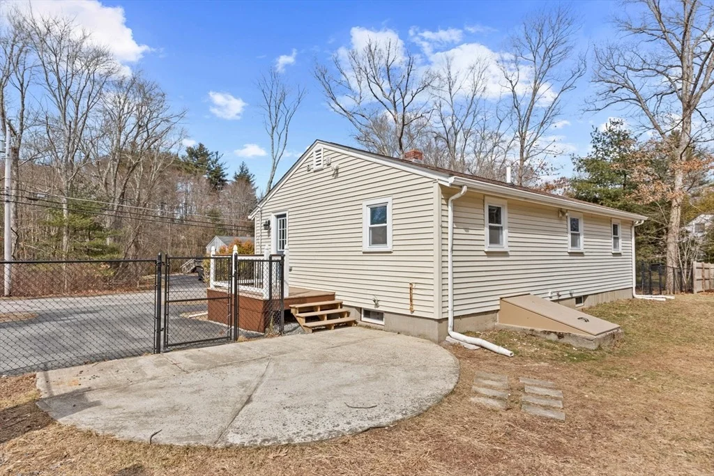 Photo of 55 Oak St