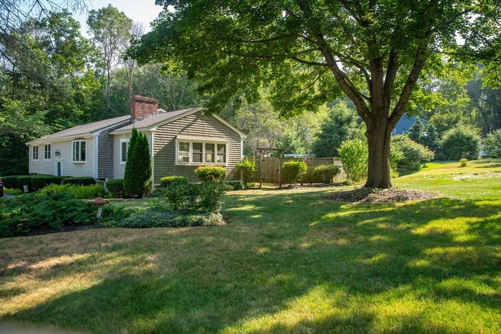 Photo of 18 River Rd