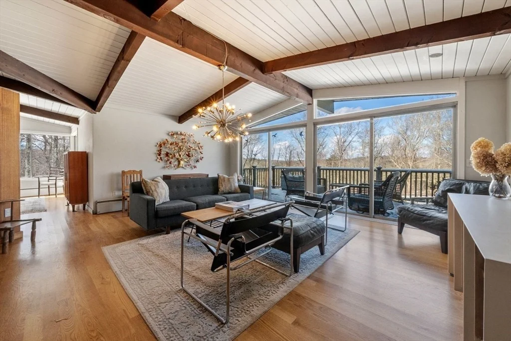 Photo of 15 Westview Dr