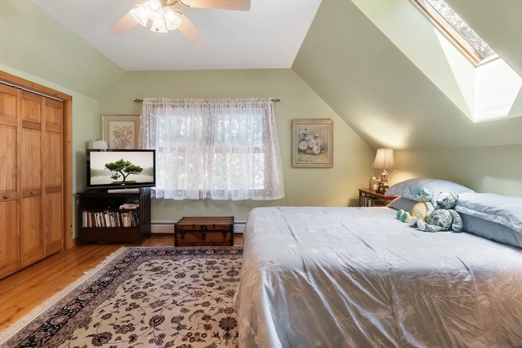 Photo of 19 Taylor Hill Rd
