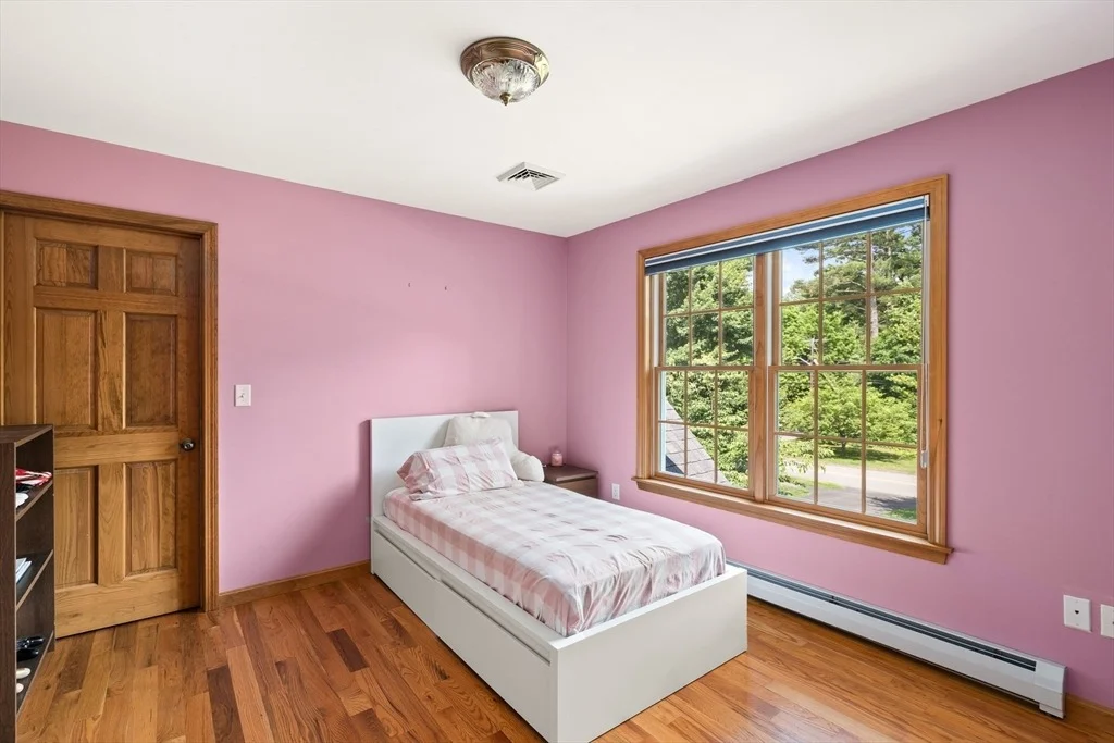 Photo of 294 Cardinal Way