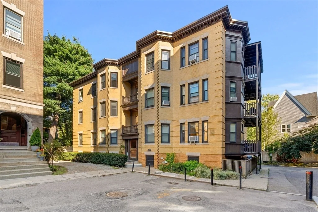 Photo of Unit 3 at 17 Park Vale