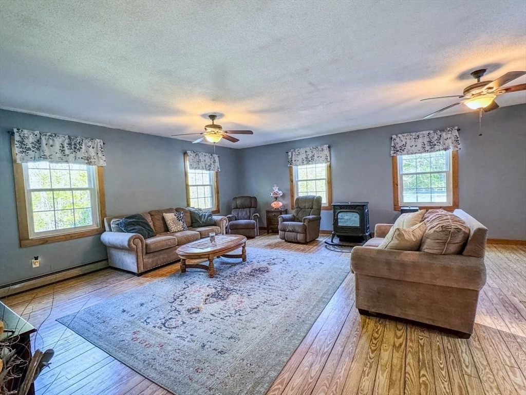 Photo of 609 Gulf Road