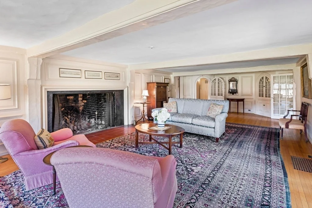 Photo of 9 Maple Street