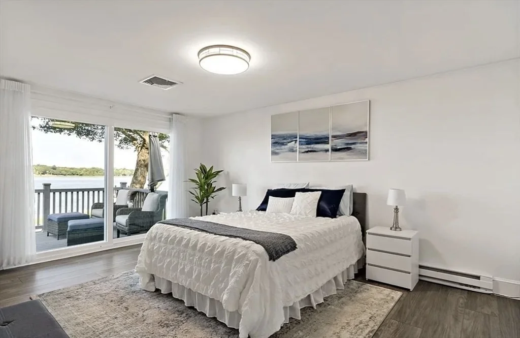 Photo of 22 Riverside Drive